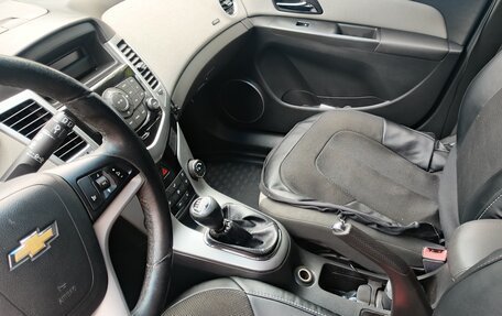 Chevrolet Cruze II, 2012 год, 700 000 рублей, 9 фотография