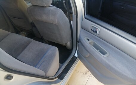 Toyota Vista V30, 2001 год, 585 000 рублей, 10 фотография