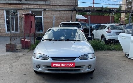 Mitsubishi Colt VI рестайлинг, 1998 год, 295 000 рублей, 2 фотография