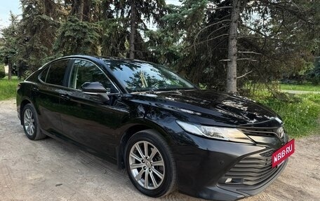 Toyota Camry, 2019 год, 1 910 000 рублей, 5 фотография