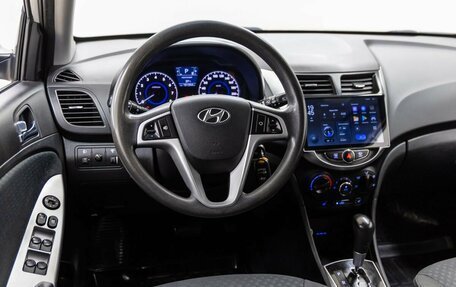 Hyundai Solaris II рестайлинг, 2012 год, 758 000 рублей, 26 фотография