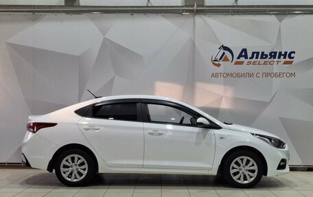 Hyundai Solaris II рестайлинг, 2018 год, 1 390 000 рублей, 2 фотография