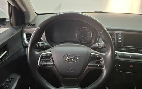 Hyundai Solaris II рестайлинг, 2018 год, 1 390 000 рублей, 10 фотография