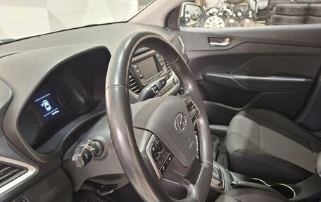 Hyundai Solaris II рестайлинг, 2018 год, 1 390 000 рублей, 24 фотография