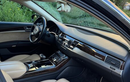 Audi A8, 2011 год, 1 850 000 рублей, 15 фотография