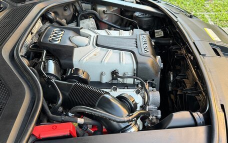 Audi A8, 2011 год, 1 850 000 рублей, 4 фотография