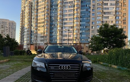 Audi A8, 2011 год, 1 850 000 рублей, 21 фотография