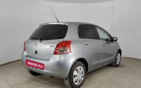 Toyota Yaris III рестайлинг, 2007 год, 565 000 рублей, 5 фотография