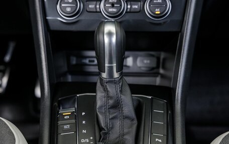 Volkswagen Tiguan II, 2019 год, 2 498 000 рублей, 23 фотография