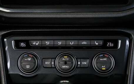 Volkswagen Tiguan II, 2019 год, 2 498 000 рублей, 31 фотография
