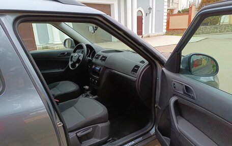 Skoda Yeti I рестайлинг, 2011 год, 770 000 рублей, 24 фотография