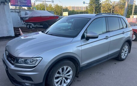 Volkswagen Tiguan II, 2019 год, 2 050 000 рублей, 8 фотография