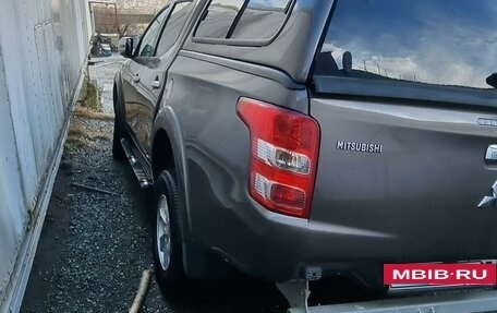 Mitsubishi L200 IV рестайлинг, 2015 год, 1 950 000 рублей, 2 фотография