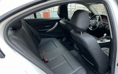 BMW 3 серия, 2017 год, 2 100 000 рублей, 10 фотография