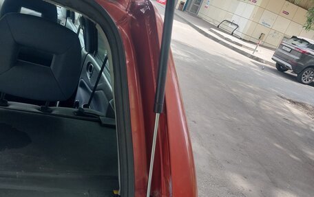 Mitsubishi Space Star I рестайлинг, 2001 год, 219 000 рублей, 11 фотография