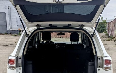 Mitsubishi Outlander III рестайлинг 3, 2013 год, 1 070 000 рублей, 13 фотография