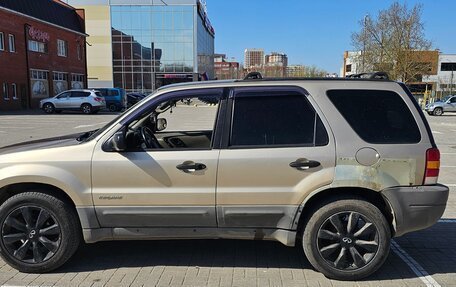 Ford Escape II, 2001 год, 300 000 рублей, 3 фотография