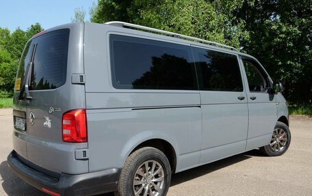 Volkswagen Caravelle T6 рестайлинг, 2016 год, 2 700 000 рублей, 7 фотография