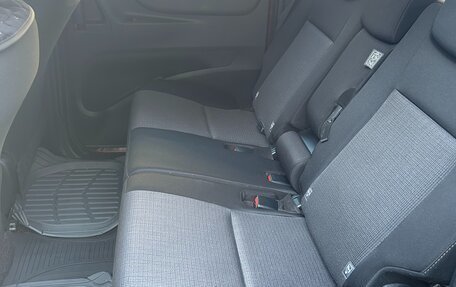 Toyota Sienta II, 2020 год, 1 700 000 рублей, 14 фотография