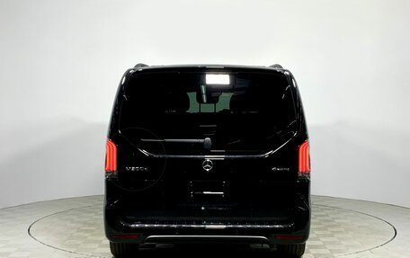 Mercedes-Benz V-Класс, 2024 год, 17 700 000 рублей, 4 фотография