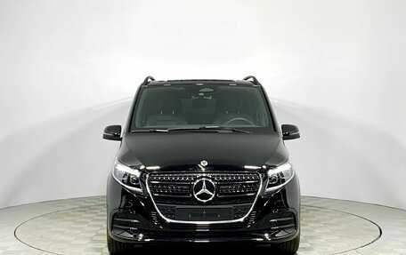 Mercedes-Benz V-Класс, 2024 год, 17 700 000 рублей, 2 фотография