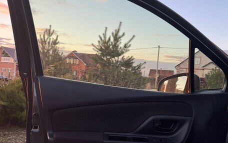 Toyota Vitz, 2019 год, 990 000 рублей, 8 фотография