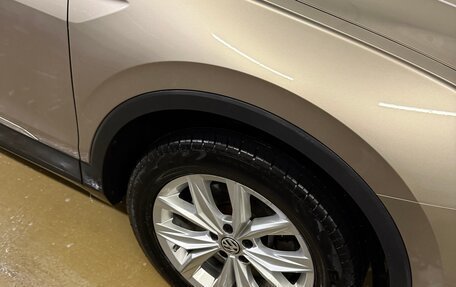 Volkswagen Tiguan II, 2018 год, 3 450 000 рублей, 5 фотография