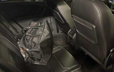 Volkswagen Tiguan II, 2018 год, 3 450 000 рублей, 8 фотография