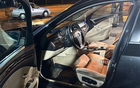 BMW 5 серия, 2008 год, 1 350 000 рублей, 5 фотография