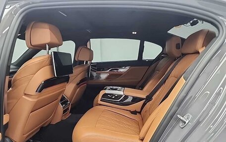 BMW 7 серия, 2022 год, 6 098 000 рублей, 10 фотография