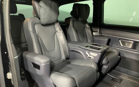 Mercedes-Benz V-Класс, 2024 год, 19 080 000 рублей, 31 фотография