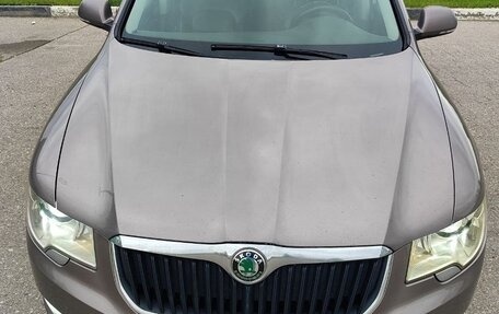 Skoda Superb III рестайлинг, 2012 год, 800 000 рублей, 2 фотография
