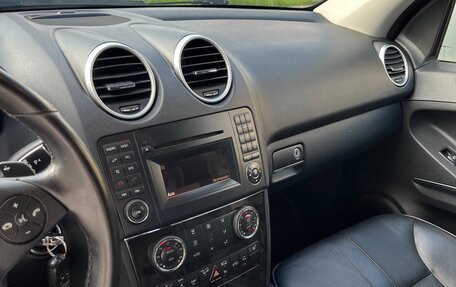 Mercedes-Benz M-Класс, 2010 год, 1 740 000 рублей, 2 фотография