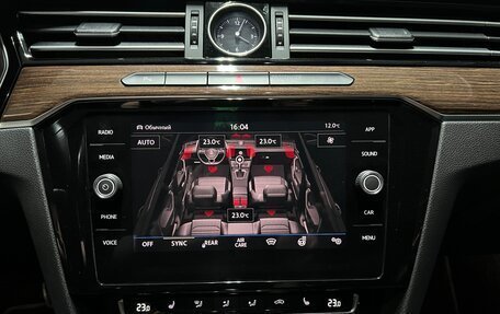 Volkswagen Passat B8 рестайлинг, 2019 год, 2 450 000 рублей, 13 фотография