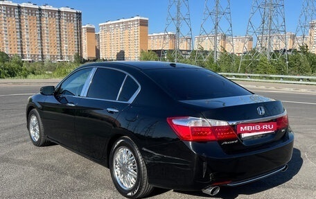 Honda Accord IX рестайлинг, 2013 год, 1 750 000 рублей, 4 фотография
