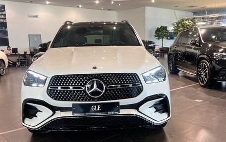 Mercedes-Benz GLE, 2023 год, 18 300 000 рублей, 4 фотография