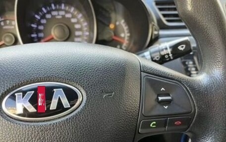KIA Rio III рестайлинг, 2013 год, 800 000 рублей, 2 фотография