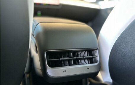 Tesla Model Y I, 2024 год, 6 457 000 рублей, 14 фотография
