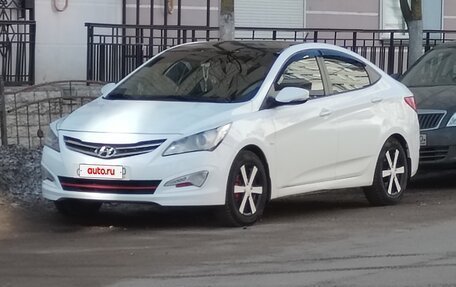 Hyundai Solaris II рестайлинг, 2015 год, 1 200 000 рублей, 3 фотография
