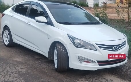 Hyundai Solaris II рестайлинг, 2015 год, 1 200 000 рублей, 7 фотография