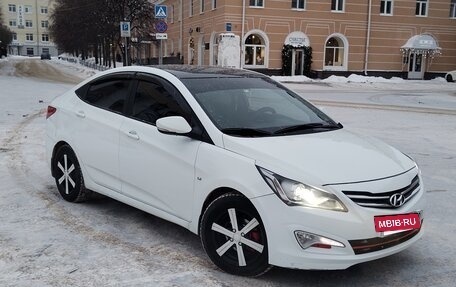 Hyundai Solaris II рестайлинг, 2015 год, 1 200 000 рублей, 8 фотография