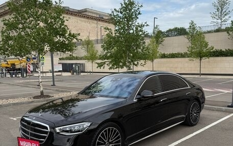Mercedes-Benz S-Класс, 2023 год, 22 000 000 рублей, 3 фотография