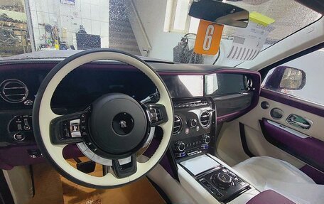 Rolls-Royce Cullinan, 2025 год, 81 000 000 рублей, 4 фотография