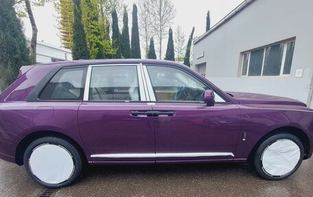Rolls-Royce Cullinan, 2025 год, 81 000 000 рублей, 2 фотография