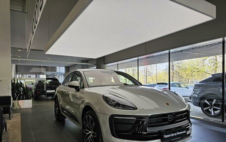 Porsche Macan I рестайлинг, 2024 год, 16 770 000 рублей, 2 фотография