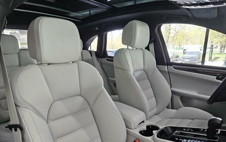 Porsche Macan I рестайлинг, 2024 год, 16 770 000 рублей, 10 фотография
