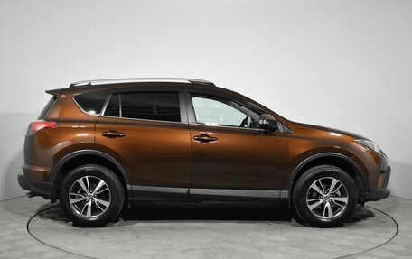 Toyota RAV4, 2017 год, 2 200 000 рублей, 5 фотография
