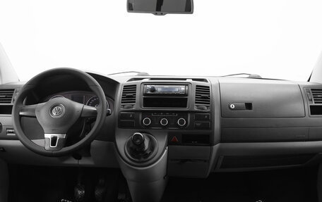 Volkswagen Caravelle T5, 2011 год, 1 620 000 рублей, 5 фотография