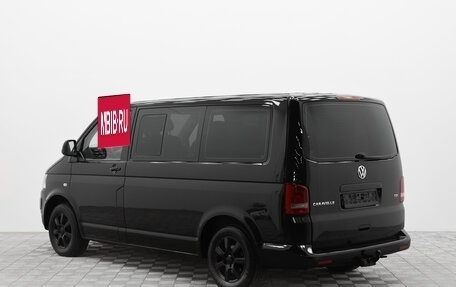 Volkswagen Caravelle T5, 2011 год, 1 620 000 рублей, 4 фотография