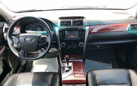 Toyota Camry, 2012 год, 1 650 000 рублей, 10 фотография
